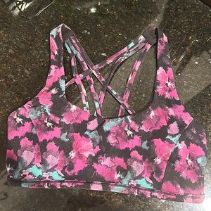 Lululemon free to be serene sports bra size 6